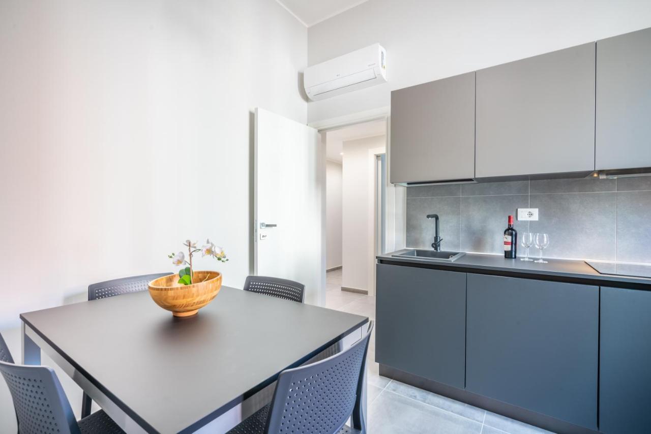 Kuzu Apts - City Center - Wifi Ac Tv Apartment Cagliari Ngoại thất bức ảnh