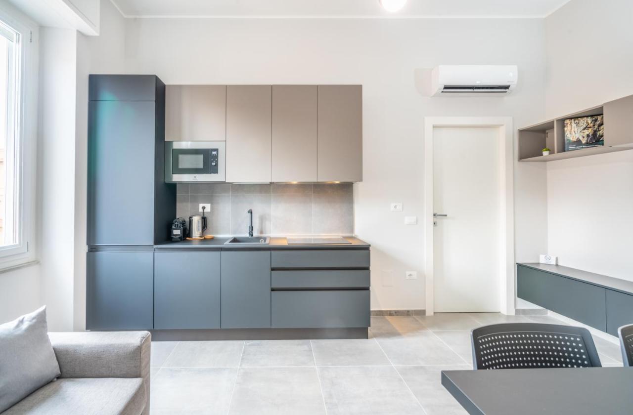 Kuzu Apts - City Center - Wifi Ac Tv Apartment Cagliari Ngoại thất bức ảnh