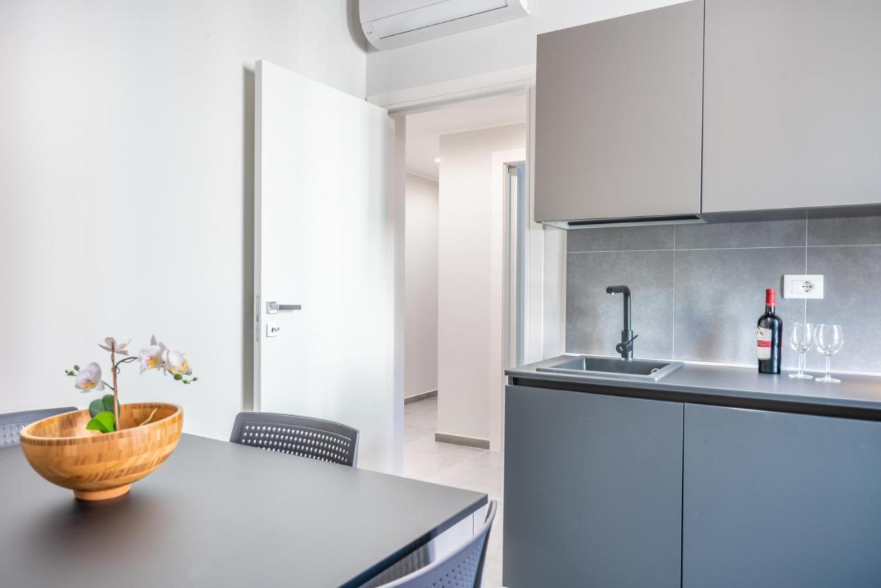 Kuzu Apts - City Center - Wifi Ac Tv Apartment Cagliari Ngoại thất bức ảnh