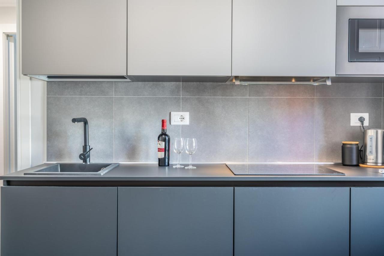 Kuzu Apts - City Center - Wifi Ac Tv Cagliari Ngoại thất bức ảnh